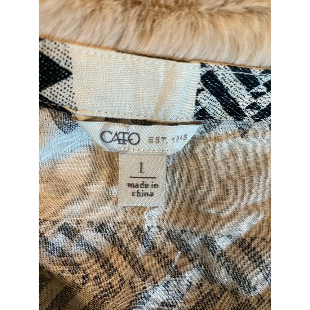 Cato& Est 1946 Bohemian Top Size Large Linen Blend 1/4 Button Front - Picture 2 of 6